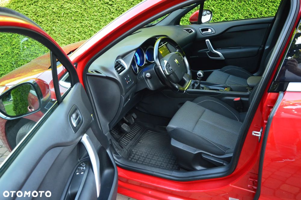 DS Automobiles DS 4 - 7