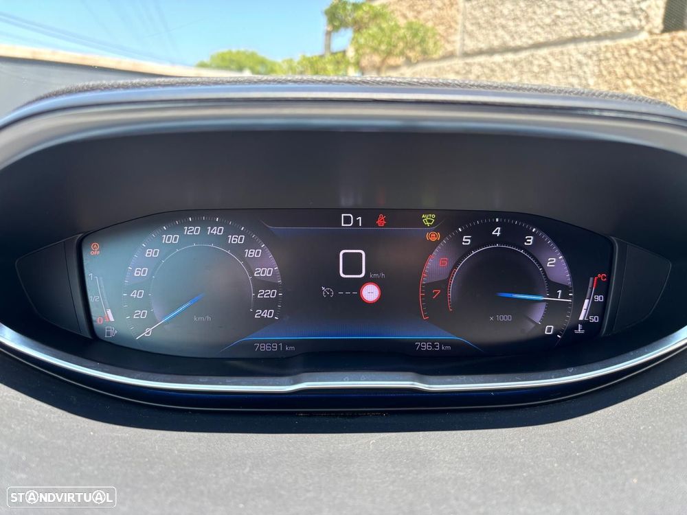 Peugeot 5008 1.2 PureTech Allure Pack EAT8 - 9