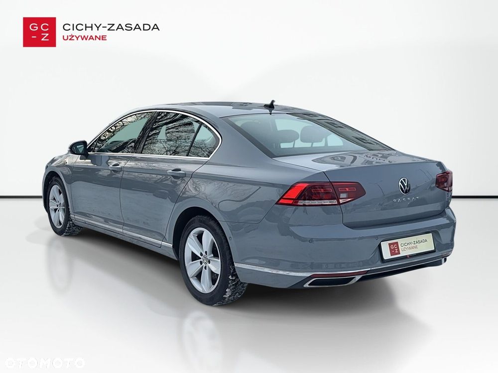 Volkswagen Passat - 7