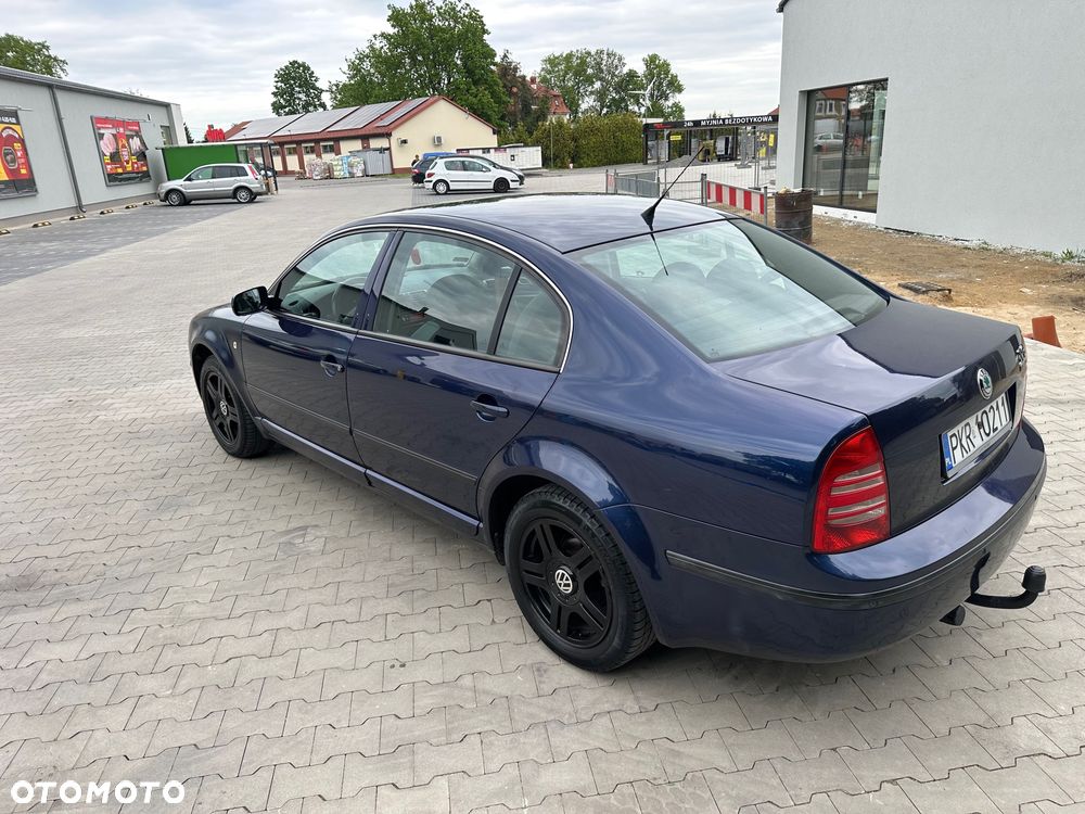 Skoda Superb - 2