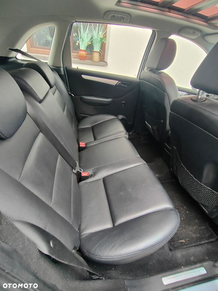 Mercedes-Benz Klasa B 200 CDI Autotronic - 13