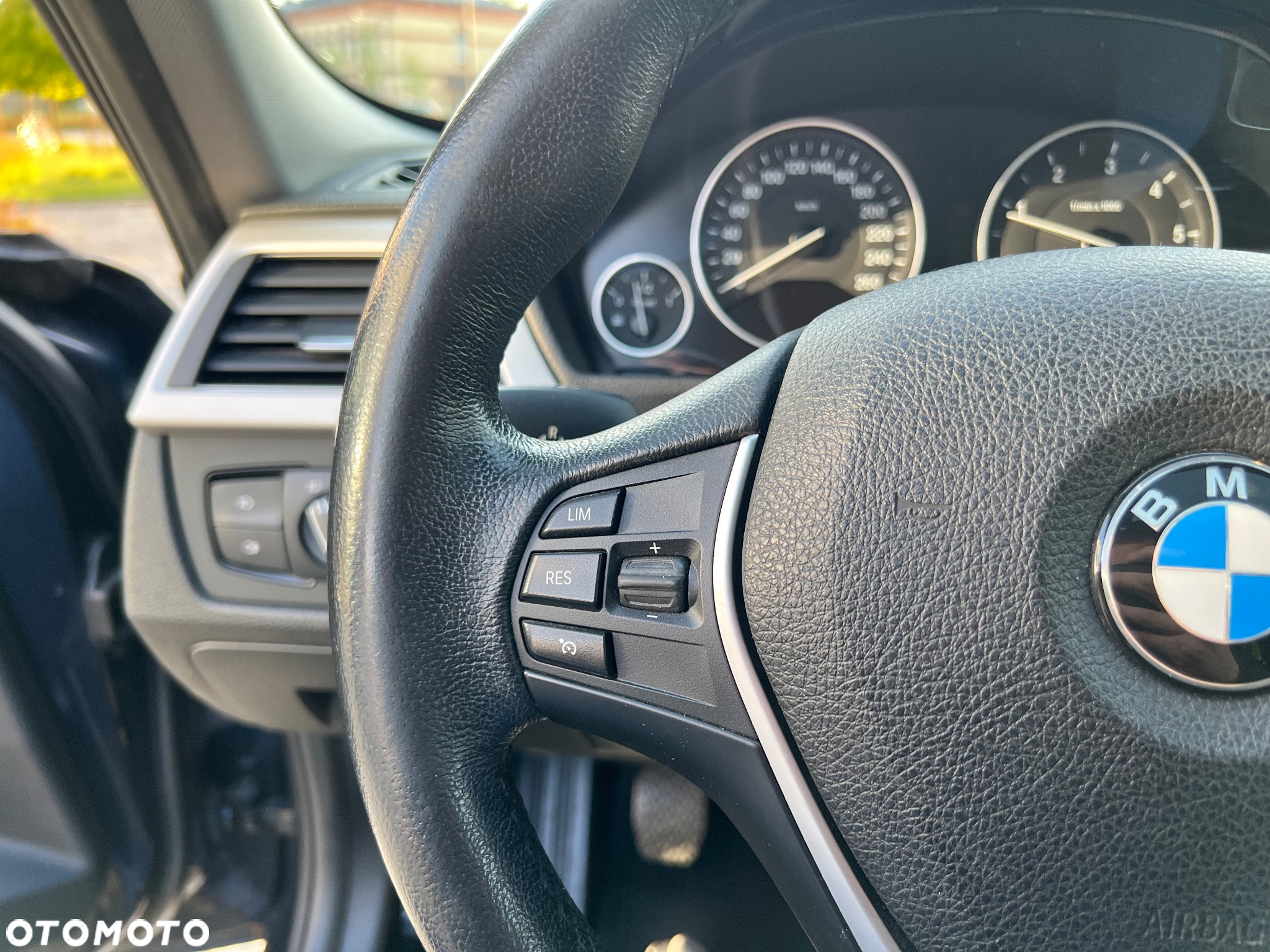BMW Seria 3 320d Efficient Dynamics - 17
