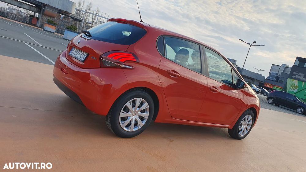 Peugeot 208 1.2 L PureTech Allure - 28