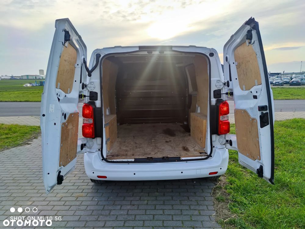 Opel Vivaro - 14