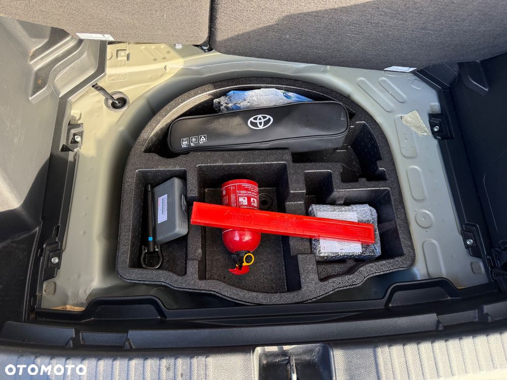 Toyota Yaris Cross Hybrid 1.5 Adventure - 36