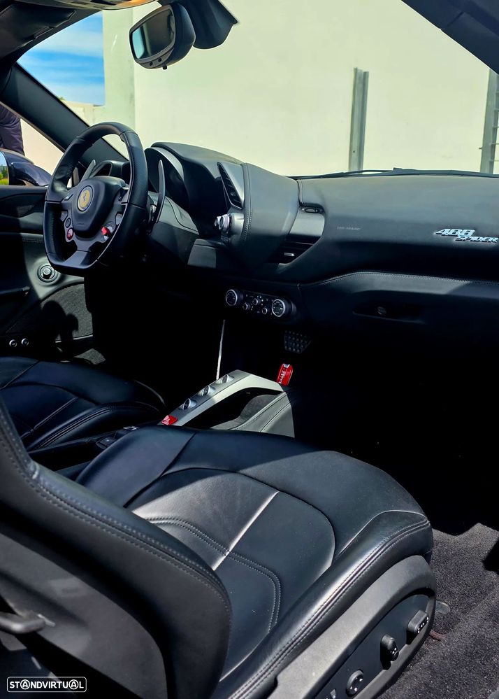 Ferrari 488 GTB Spider - 15