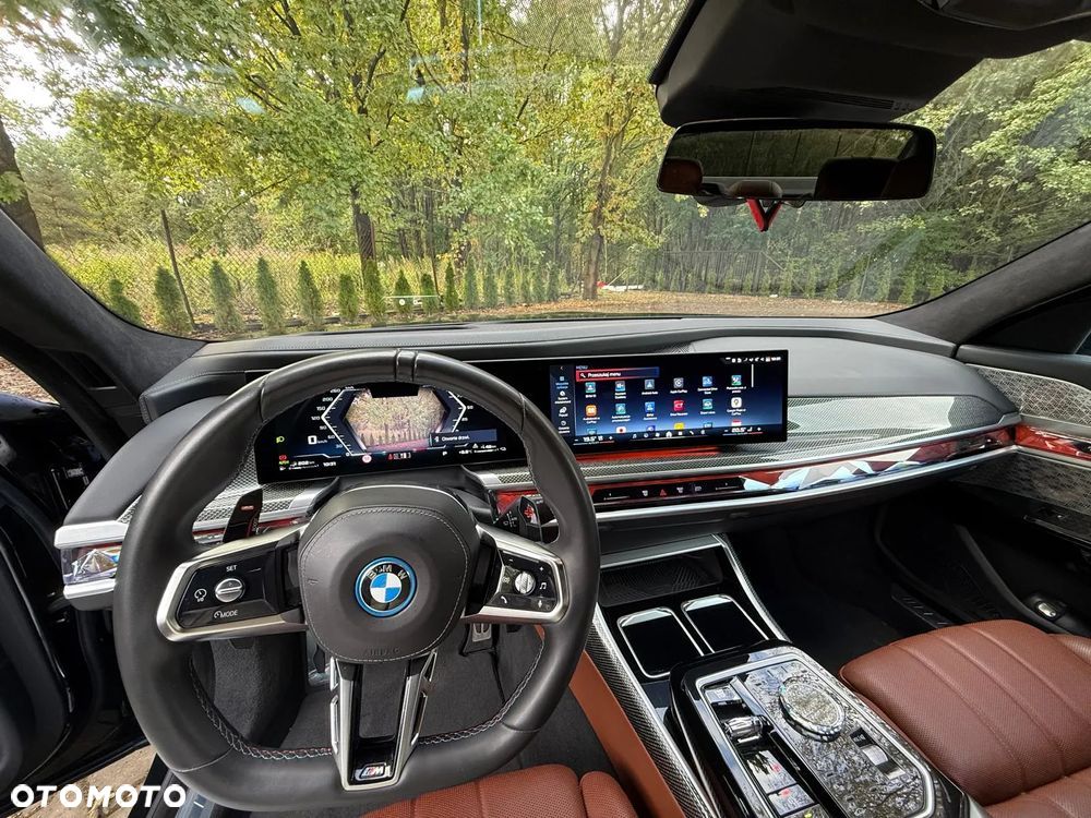 BMW Seria 7 M760e PHEV xDrive sport - 13