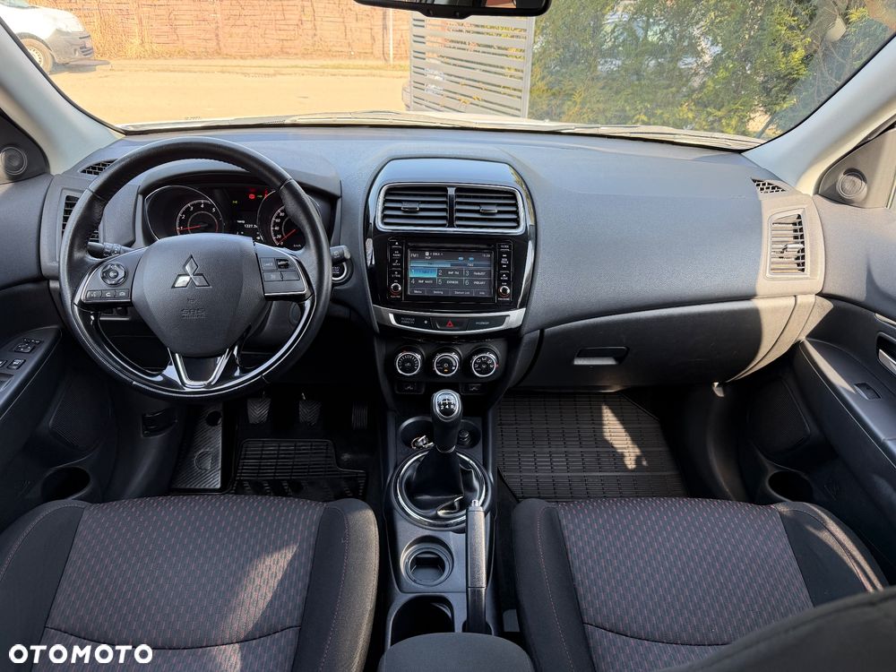 Mitsubishi ASX - 17
