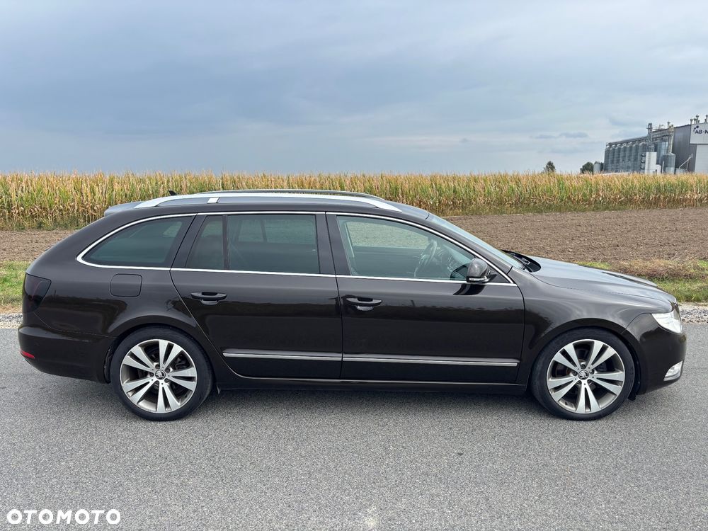 Skoda Superb 2.0 TDI Green tec L&K - 8