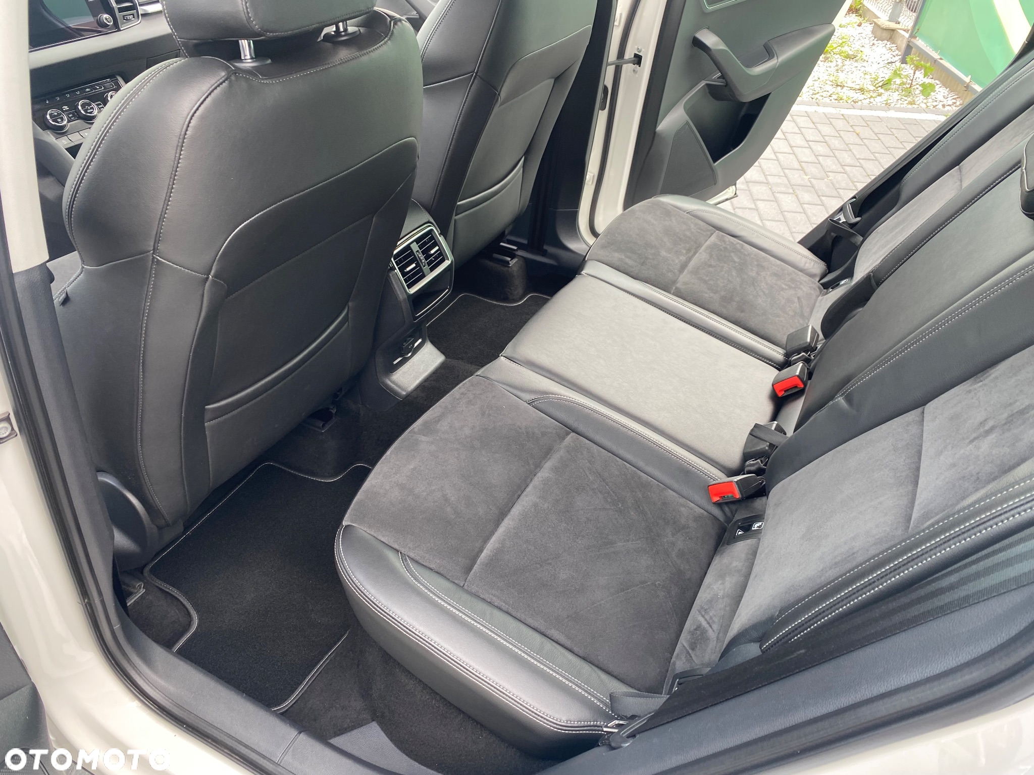 Skoda Karoq 1.6 TDI SCR Soleil - 7