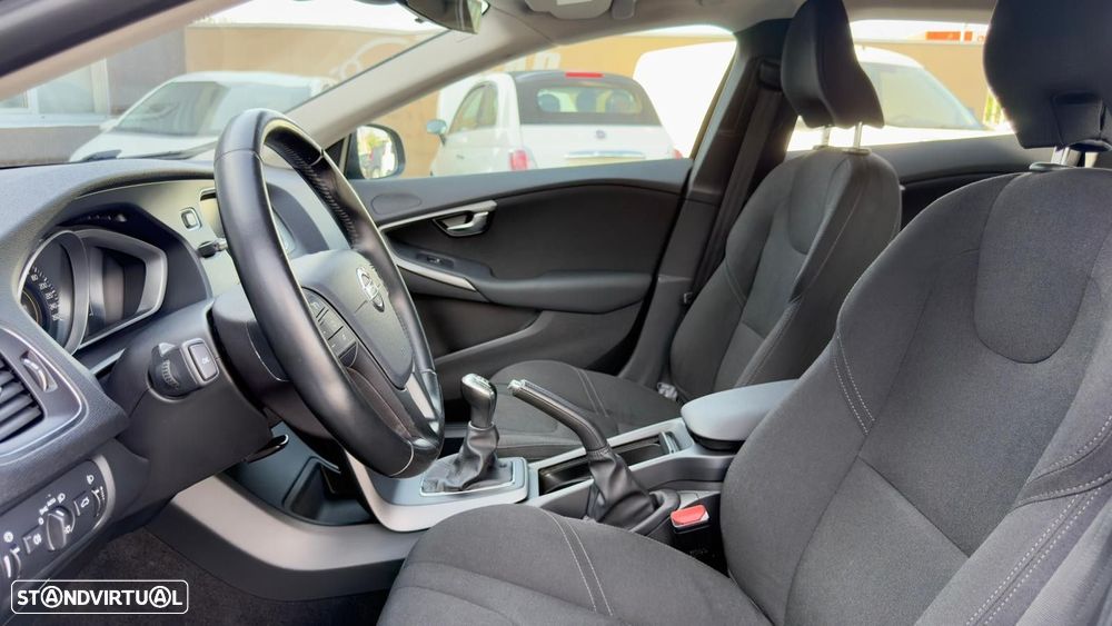 Volvo V40 - 9