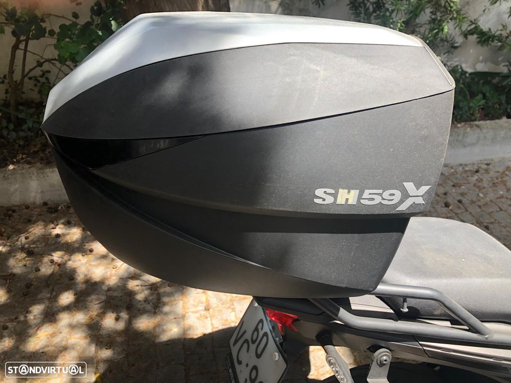 Benelli TRK 502 - 11