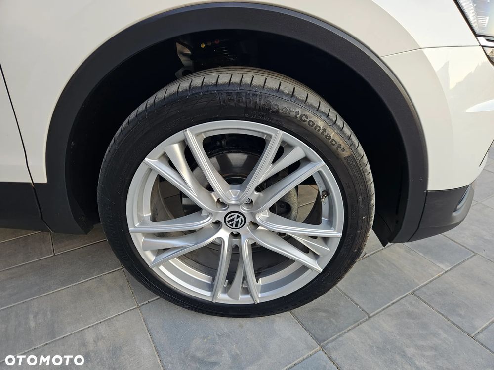 Volkswagen Tiguan - 15