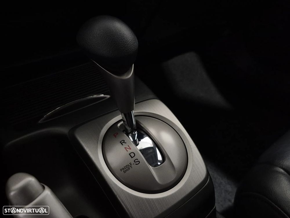 Honda Civic 1.8 ES Auto. - 16