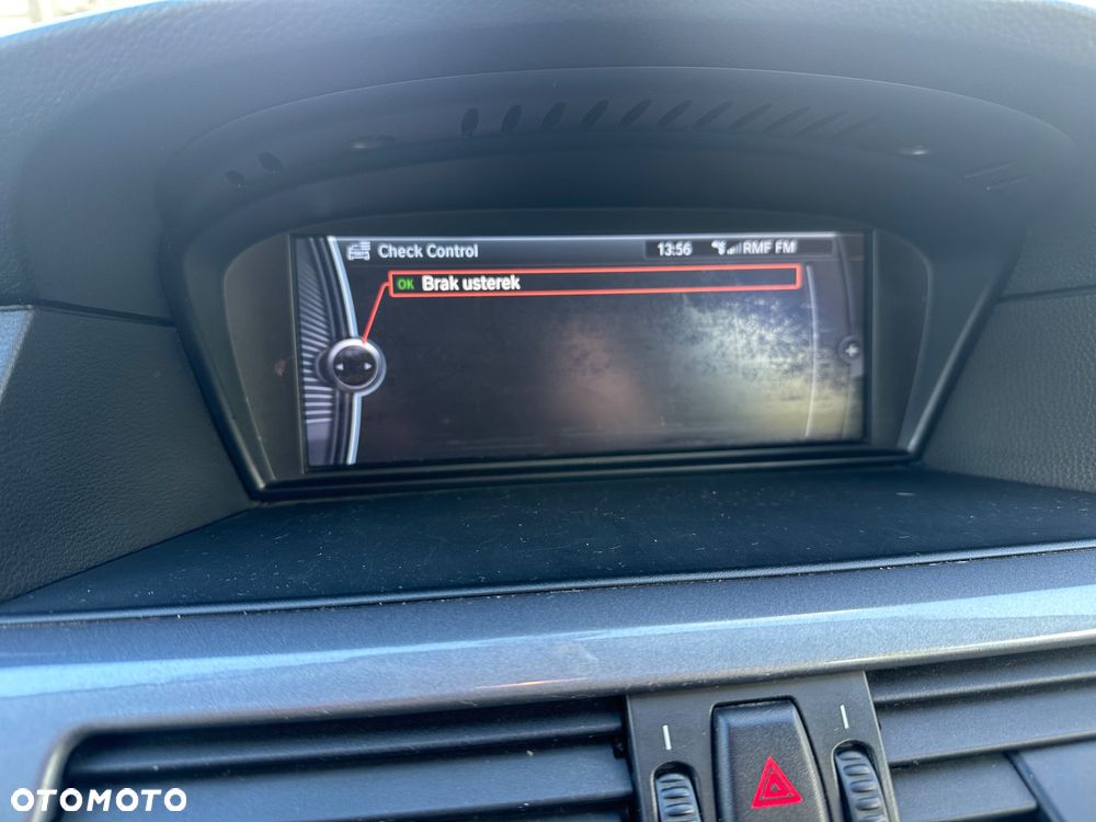 BMW Seria 5 520d Touring - 13