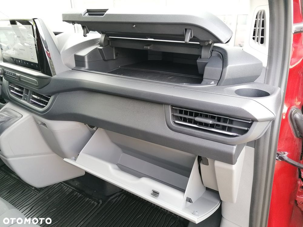 Ford CUSTOM VAN LIMITED - 26