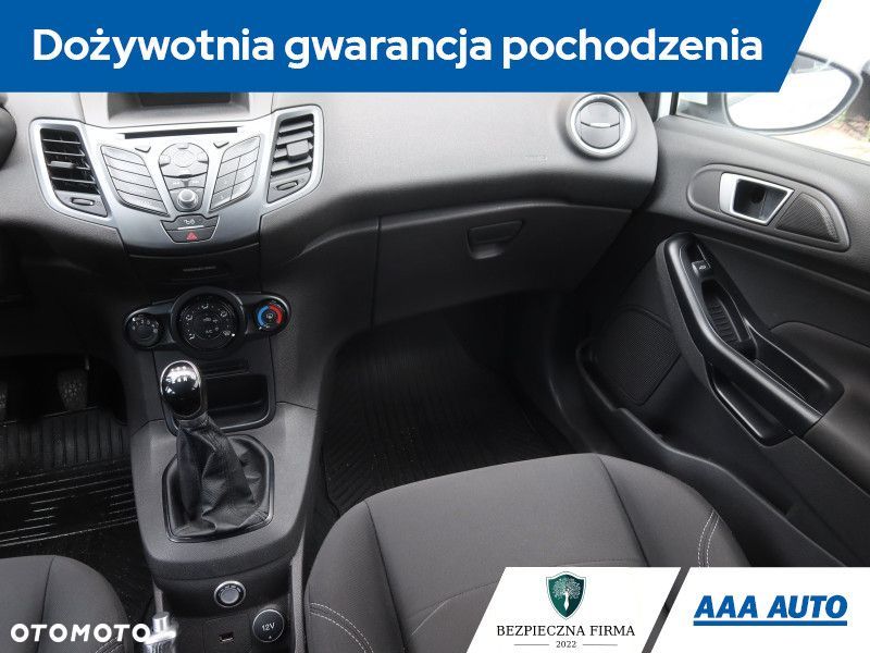Ford Fiesta - 10