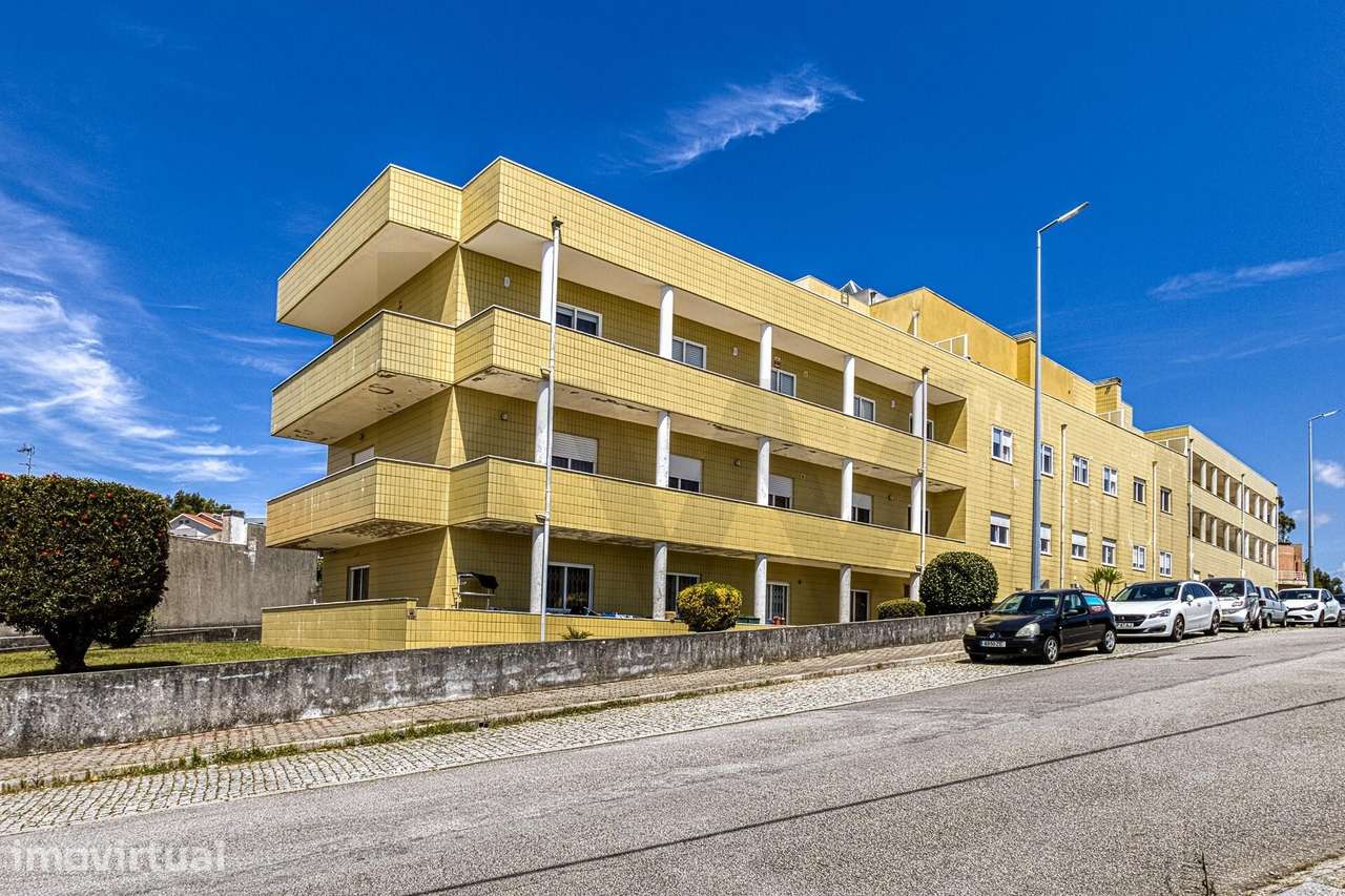 Apartamento T3 com 2 lugares de garagem em Grijó, Vila Nova de Gaia - Grande imagem: 2/48
