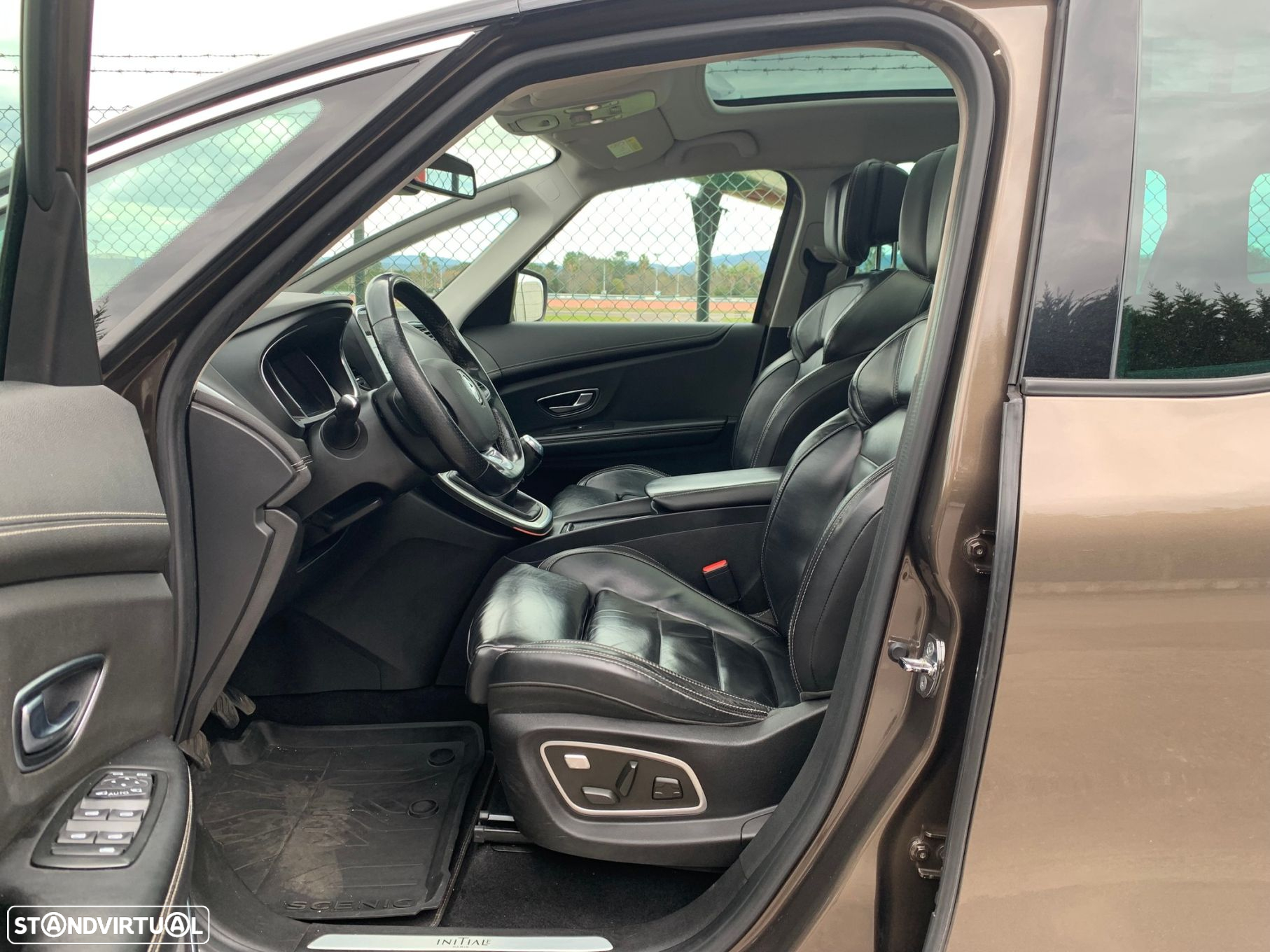 Renault Grand Scénic 1.5 dCi Intens Hybrid Assist SS - 18
