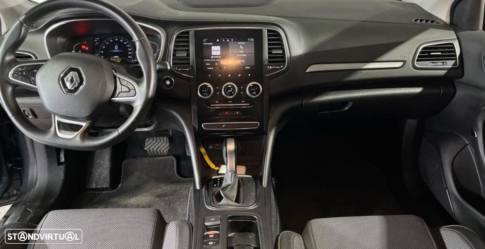 Renault Mégane Sport Tourer 1.5 Blue dCi Equilibre EDC - 4