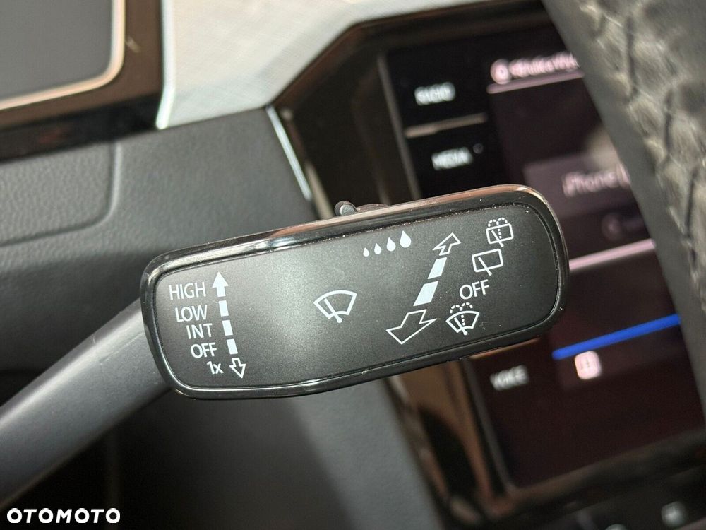 Volkswagen Passat - 20