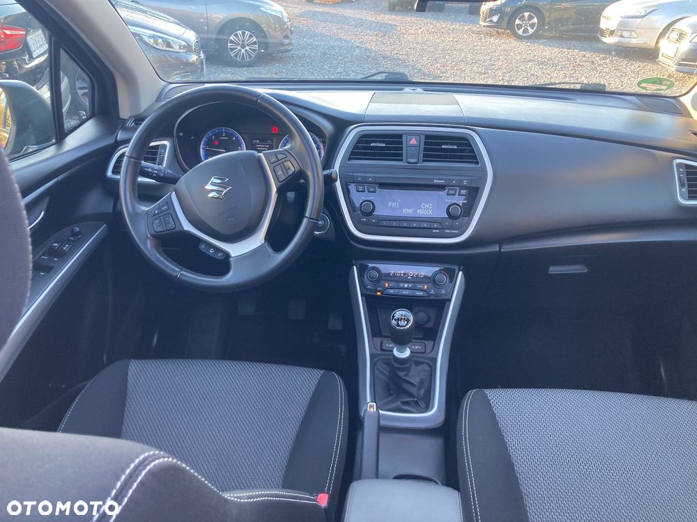 Suzuki SX4 S-Cross - 12