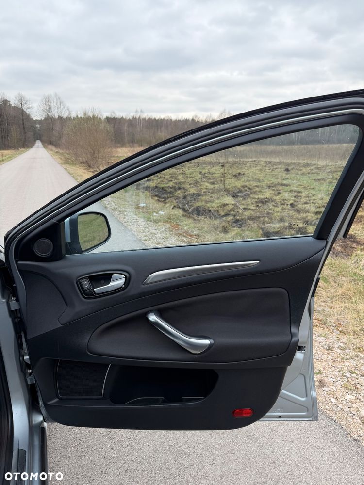 Ford Mondeo 2.0 TDCi Viva Titanium - 25