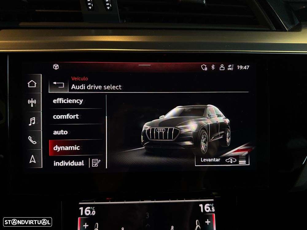 Audi e-tron Sportback 55 quattro S line - 27