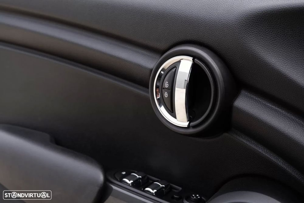 MINI 5 Portas One D - 23