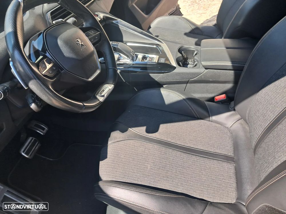 Peugeot 5008 1.5 BlueHDi GT Line EAT8 - 17