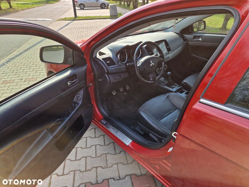 Mitsubishi Lancer 1.5 Inform - 9
