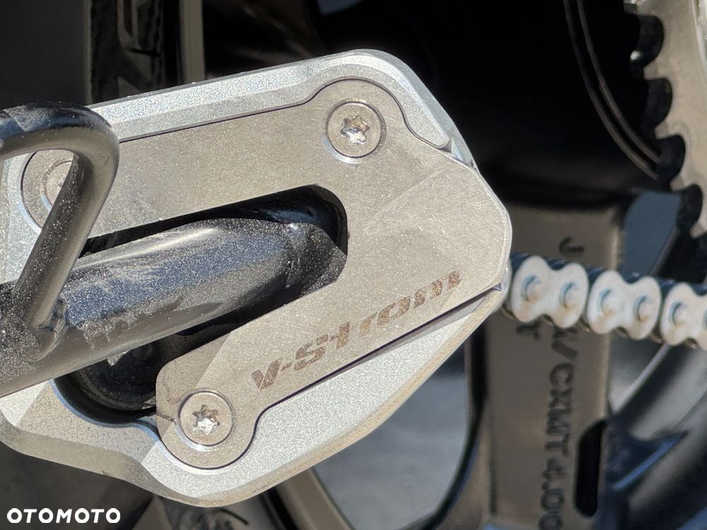Suzuki V-STROM - 33