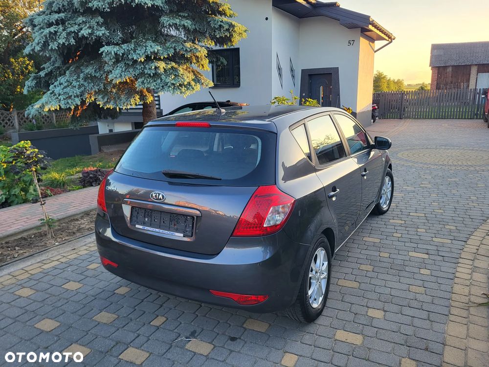 Kia Ceed 1.4 Comfort + - 20
