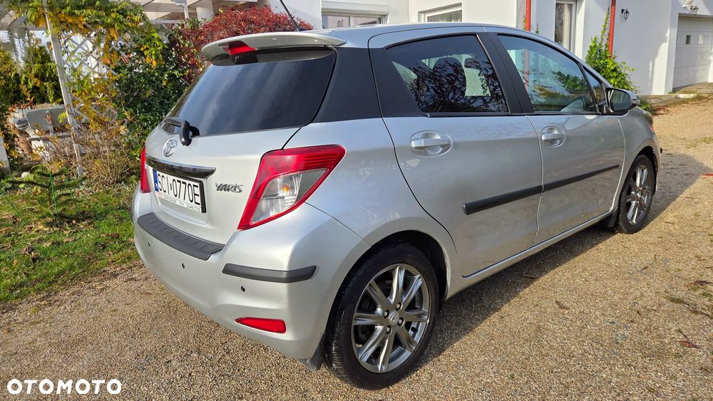 Toyota Yaris 1.33 Sol MS - 4