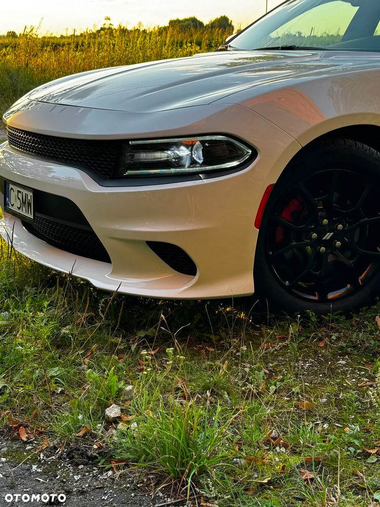Dodge Charger - 5