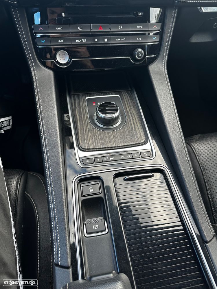Jaguar F-Pace 2.0 i4D Prestige Aut. - 10
