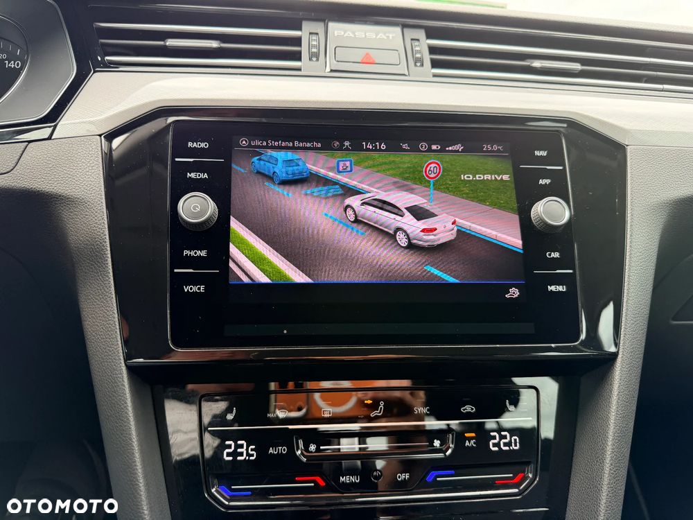 Volkswagen Passat 2.0 TDI EVO Business DSG - 30