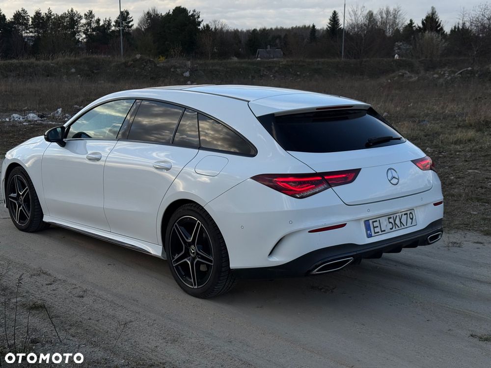 Mercedes-Benz CLA 200 AMG Line - 2