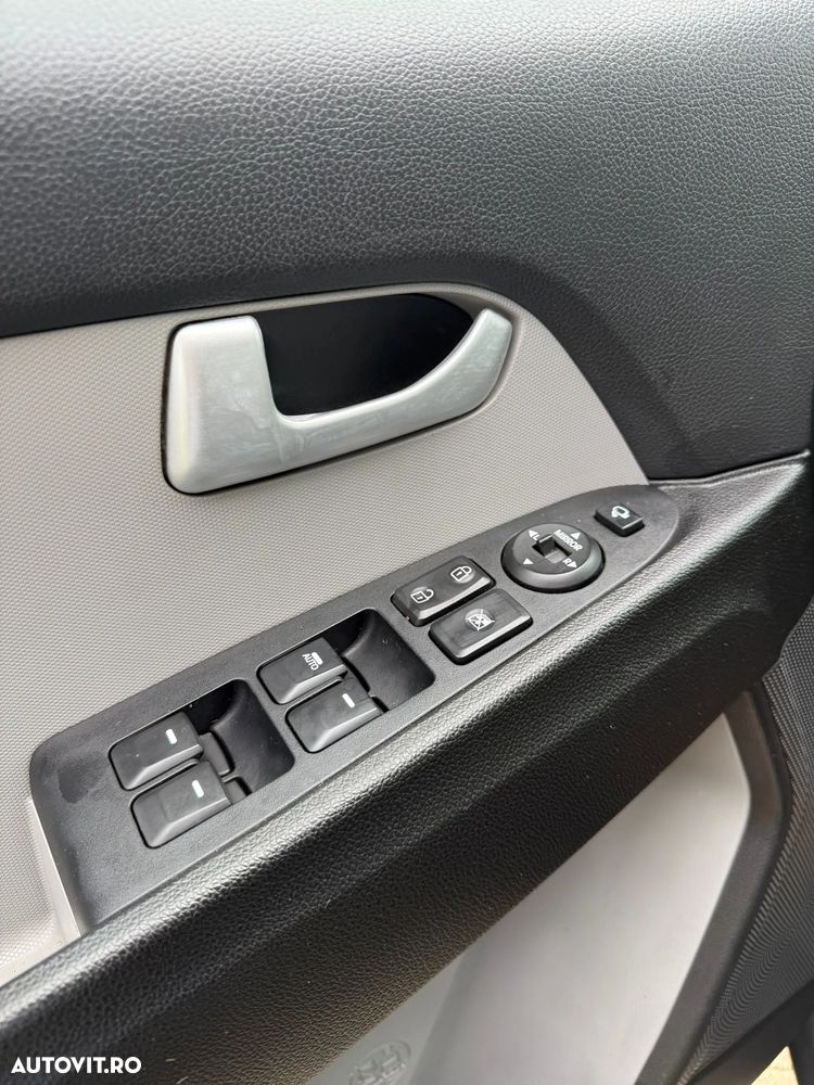 Kia Sportage 1.7 DSL MT 4x2 PREMIUM - 15