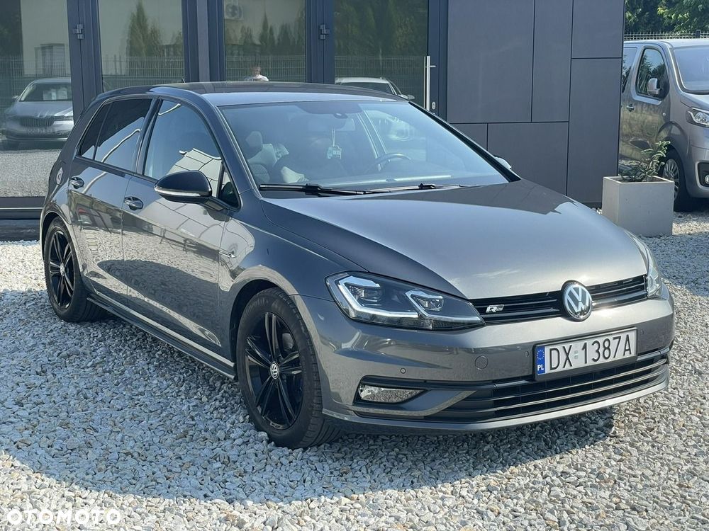Volkswagen Golf 1.5 eTSI OPF DSG R-Line - 3
