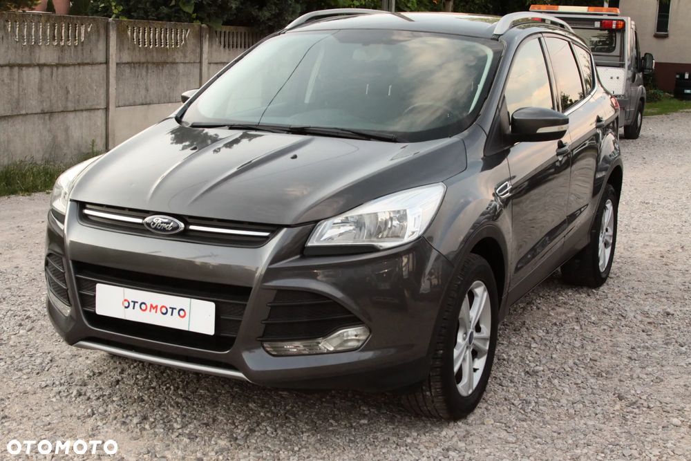 Ford Kuga 2.0 TDCi 2x4 Titanium - 5