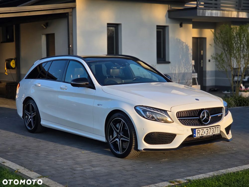 Mercedes-Benz Klasa C AMG 43 4-Matic - 3
