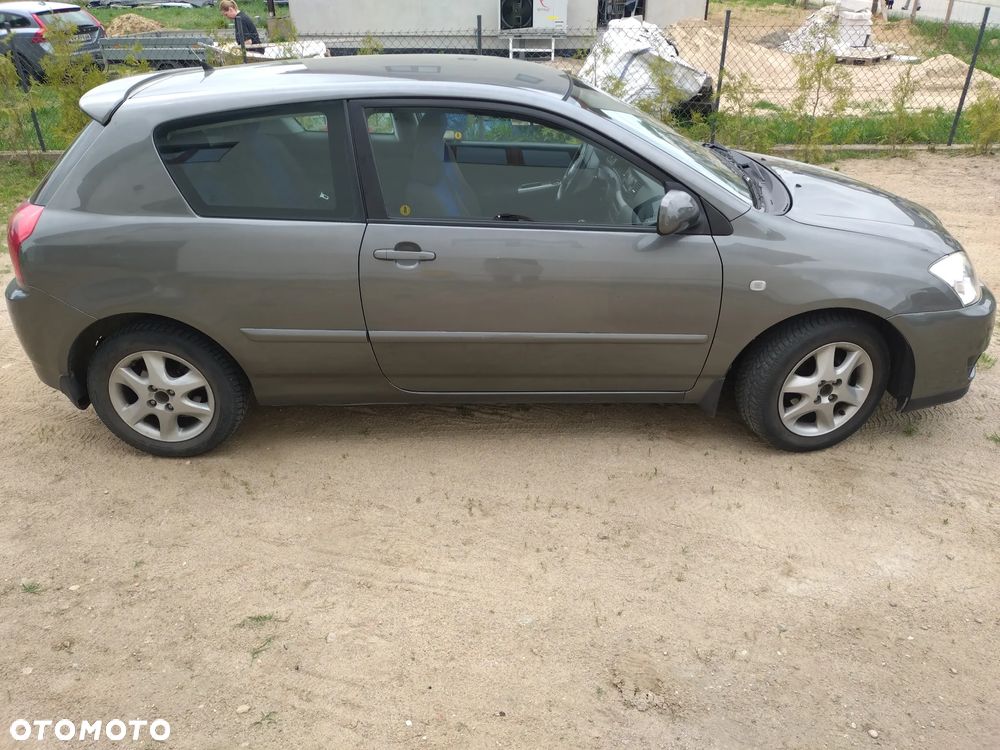 Toyota Corolla 1.6 VVT-i Luna - 4