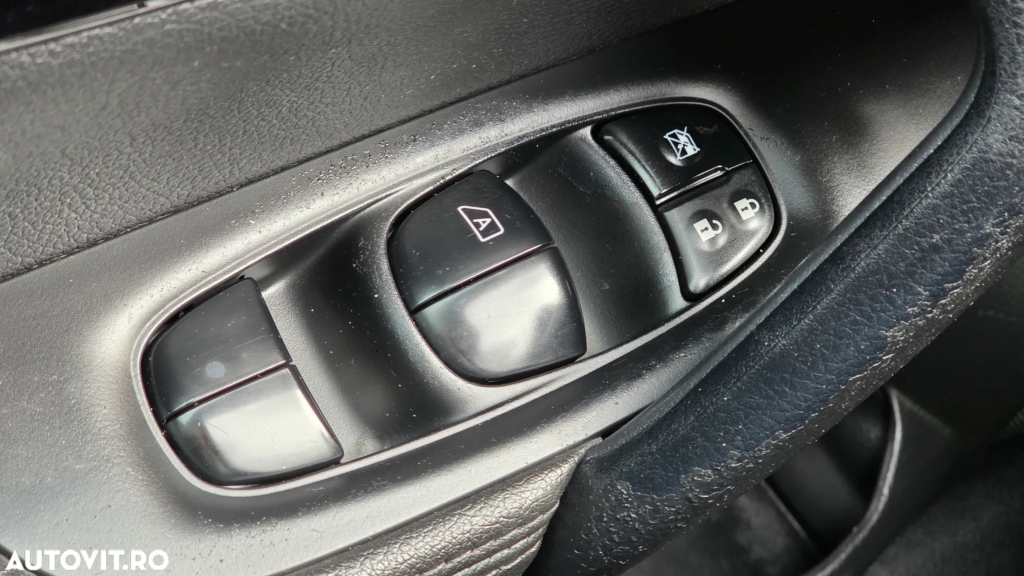 Nissan Qashqai 1.6 DCI ALL-MODE 4x4i TEKNA+ - 27