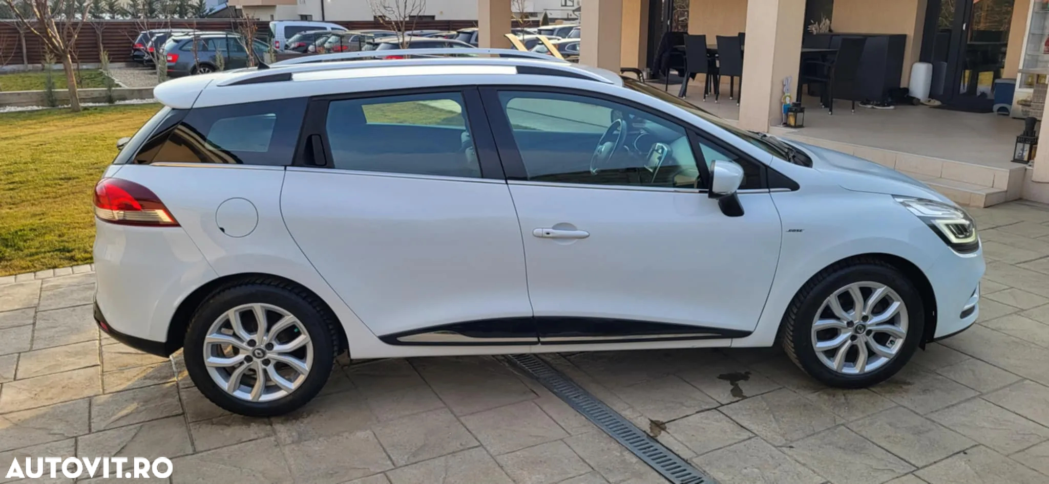 Renault Clio - 16