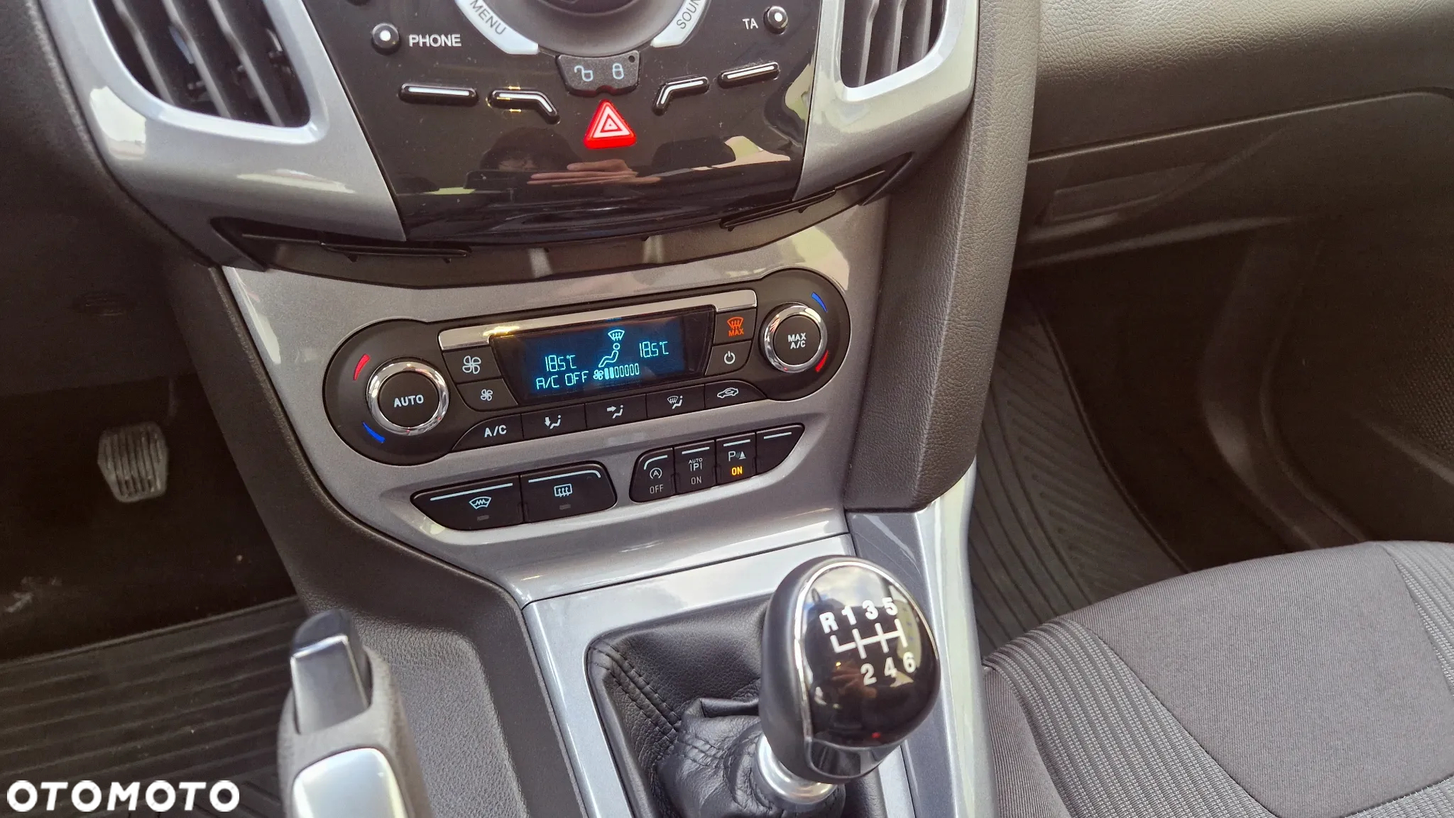 Ford Focus Turnier 1.6 EcoBoost Start-Stopp-System SYNC Edition - 34