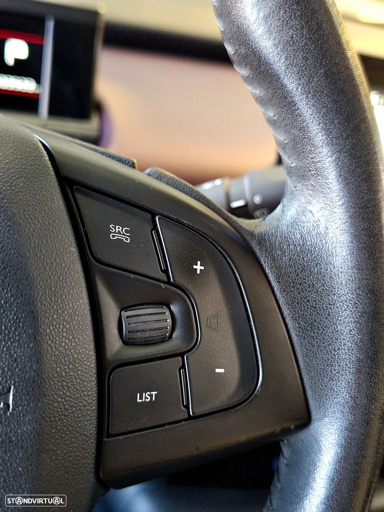 Citroën C4 Cactus 1.2 PureTech Shine EAT6 - 24