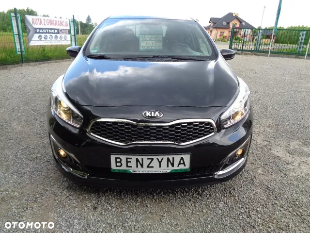 Kia Ceed 1.6 GDI ISG Dream-Team Edition - 5