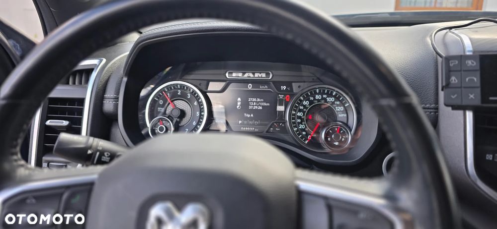 RAM 1500 - 17