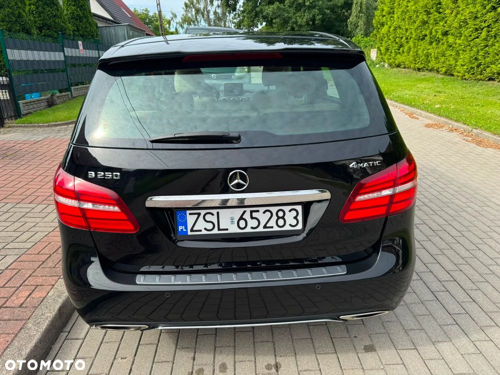 Mercedes-Benz Klasa B 250 4Matic 7G-DCT UrbanStyle Edition - 8